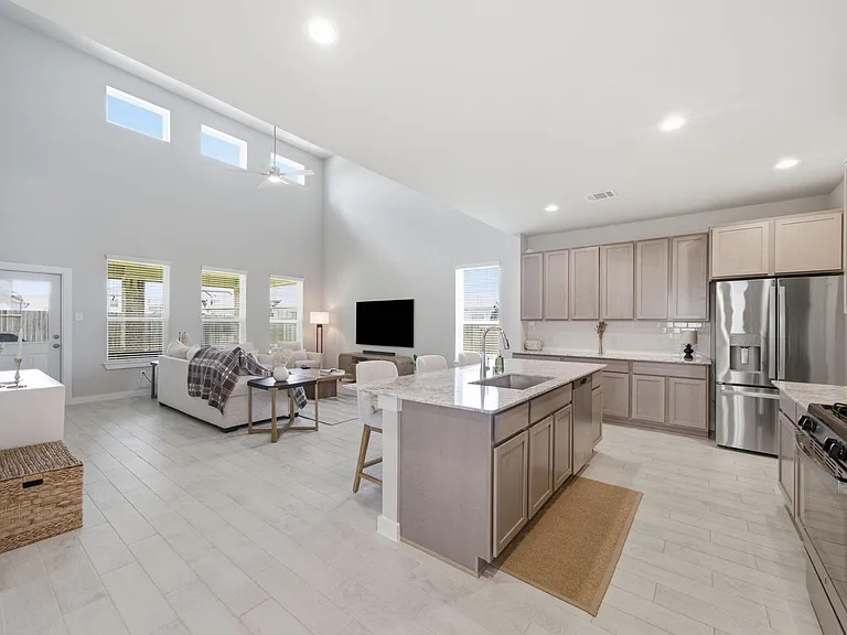 19702 Isola Breeze Dr — Photo 9