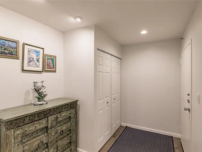 1200 E Peppertree Ln #303 — Photo 7