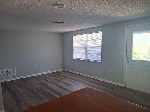 3rd image of 8724 Sabal Way
