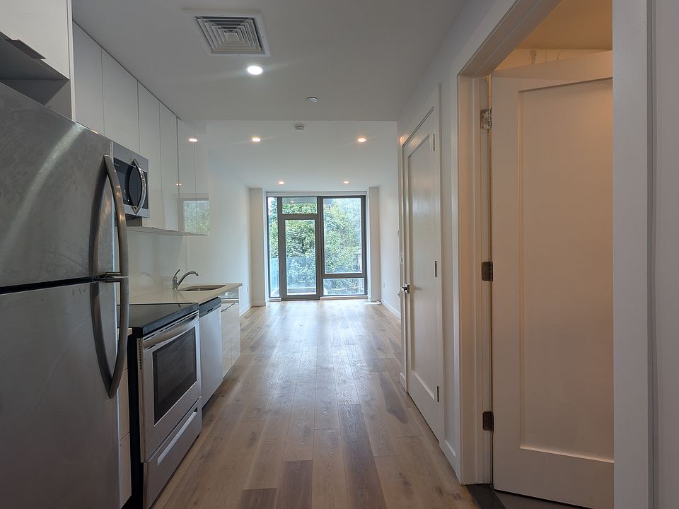 2nd image of 83-67 116th St #405