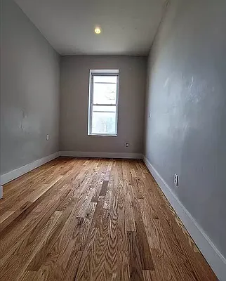 Rented by Reavis | media 12