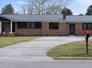 6253 Livingston Chapel Rd, Delco, NC 28436