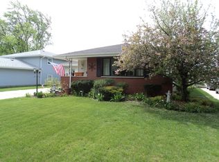 1910 Robin Dr, Munster, IN 46321