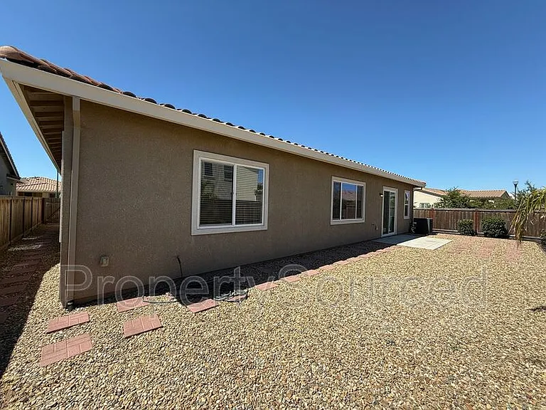 614 Madrone St — Photo 65