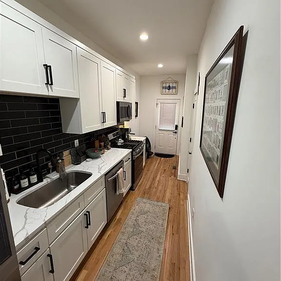 556 Seal Pl NE #A — Photo 10