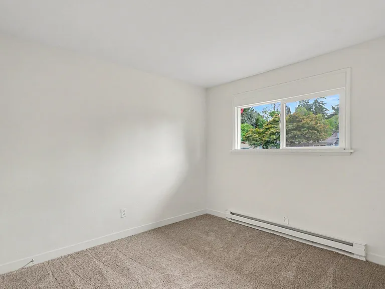 18317 11th Ave NE — Photo 12