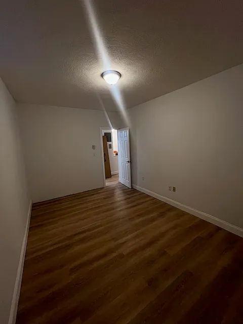 2 bed, 700 sqft, $3,600 — Photo 4