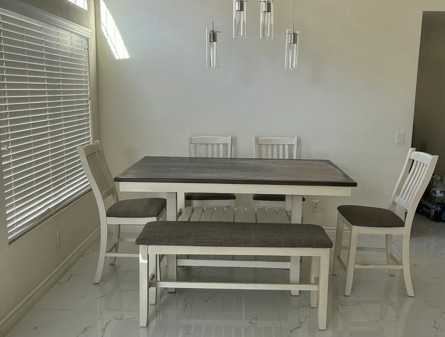 3 bed, 1380 sqft, $2,300 — Photo 3
