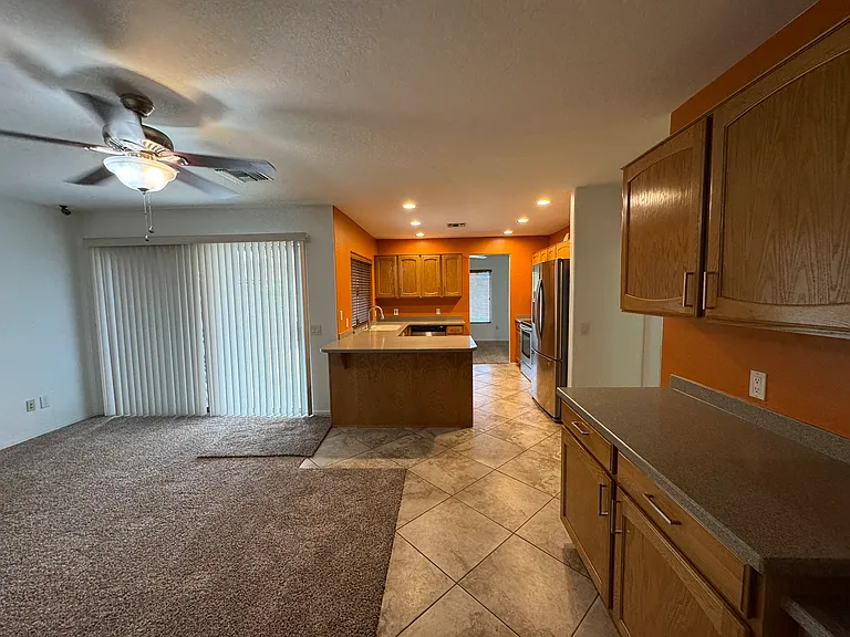 3201 W Paradise Ln — Photo 23