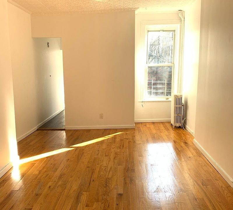 1st image of 197 7th Ave APT 2r