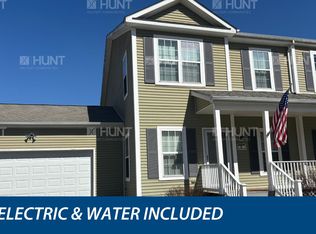 16 Barrett Dr, New Windsor, NY 12553
