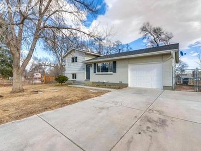 3647 Overton St, Colorado Springs, CO, 80910