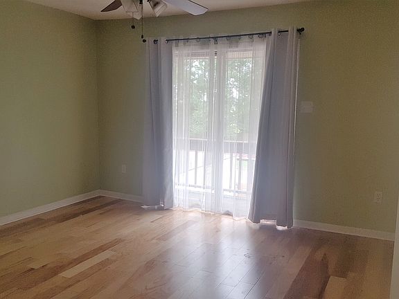 Second bedroom with balcony 