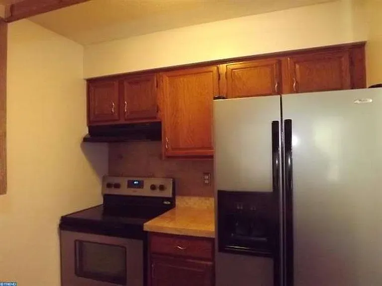 111 Ravens Crest Dr — Photo 2