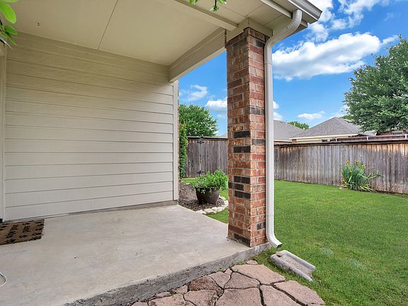 2nd image of 7046 Saint Augustine Dr