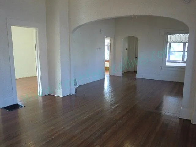 3 bed, 1.0 bath, 1095 sqft, $1,950 — Photo 3