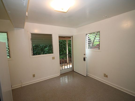4th image of 2530 Kalihi St APT H1