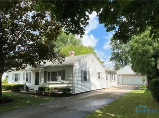 1034 Hugo St, Maumee, OH 43537