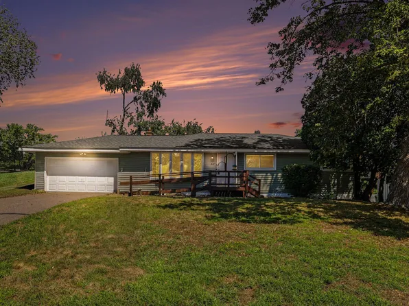 217 Dawn Ave, Shoreview, MN 55126