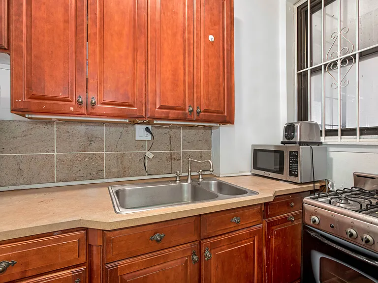 36 W 35th St #6C — Photo 7