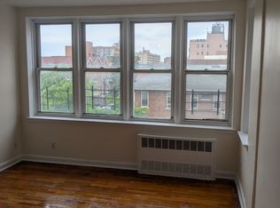 41-05 74th St APT 3E, Elmhurst, NY 11373