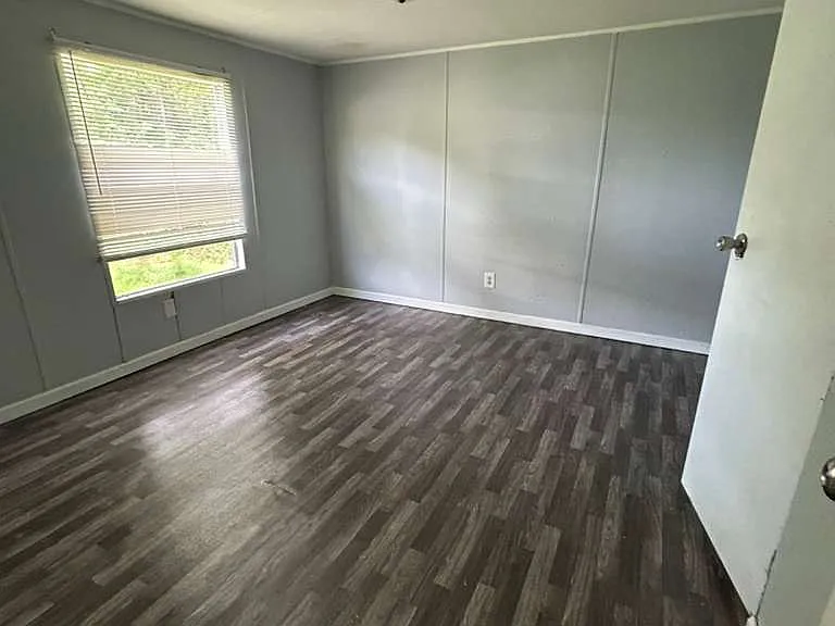 4344 Windsor Spring Rd — Photo 23