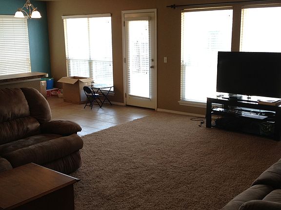3rd image of 5208 W 4th Ave