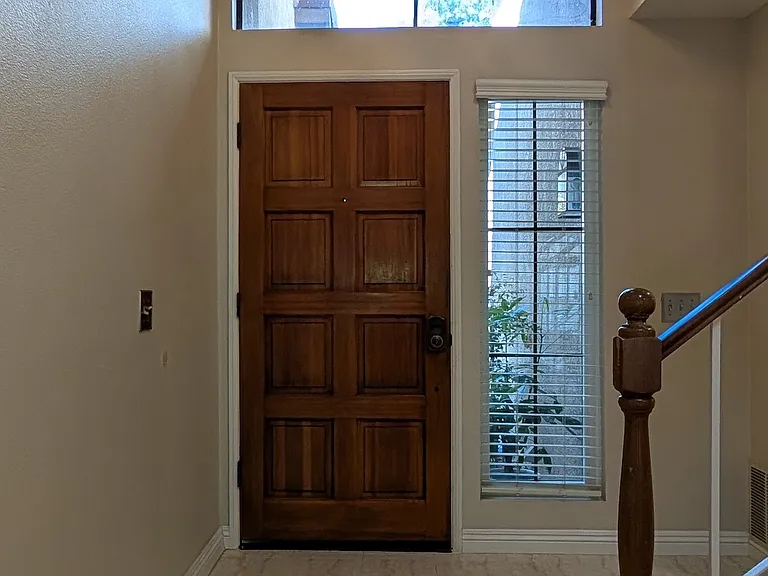 11518 Rochester Ct — Photo 3