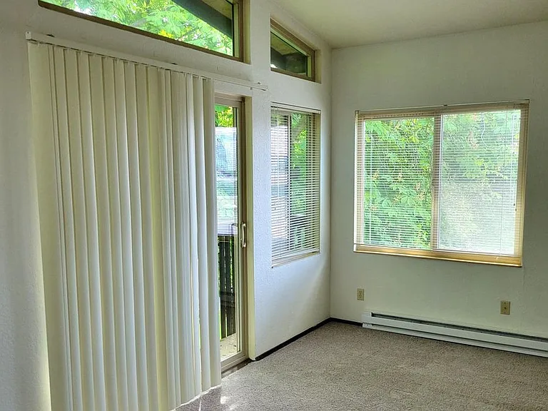 Tamarac Apartments — Photo 39