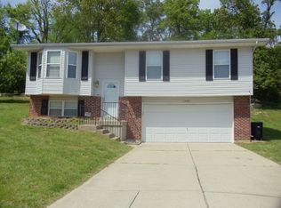 1099 Eagle Valley Dr, Festus, MO
