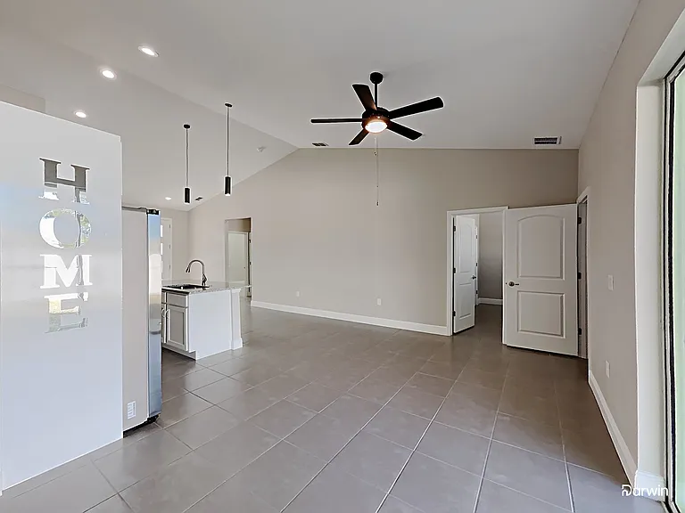 309 Fern Ct — Photo 12