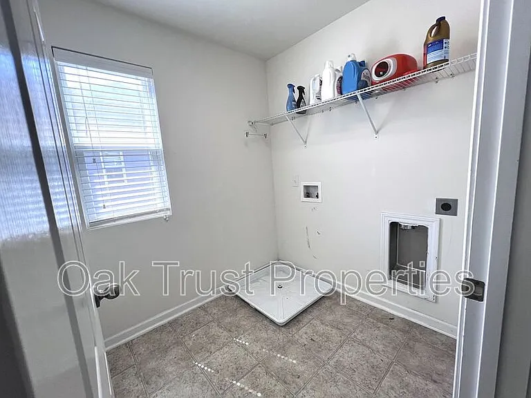 1514 Migration Point — Photo 9