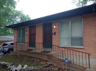501 Carson Rd, Saint Louis, MO 63135