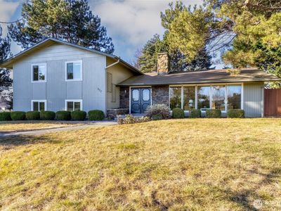 377 SE Highland Park Drive, College Place, WA, 99324