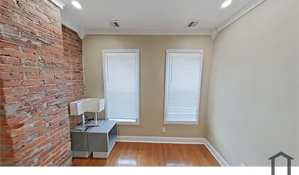1 bed, $1,000 — Photo 2