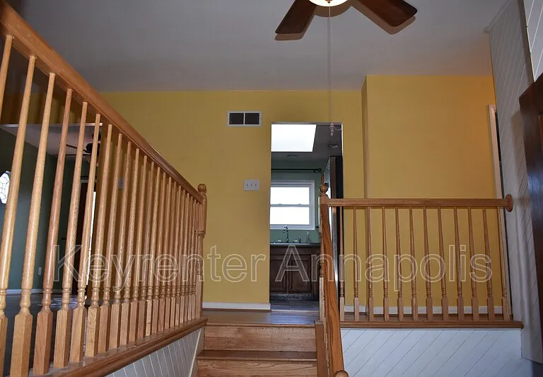 1911 Fohner Pl — Photo 7
