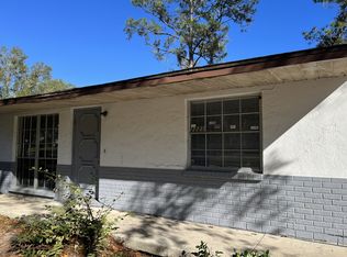 2221 SE 34th Ter, Gainesville, FL 32641