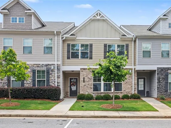 4270 Sunny Oak Ln, Norcross, GA 30071