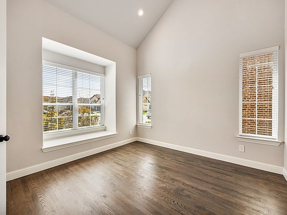 5th image of 503 Rock Rose Ln
