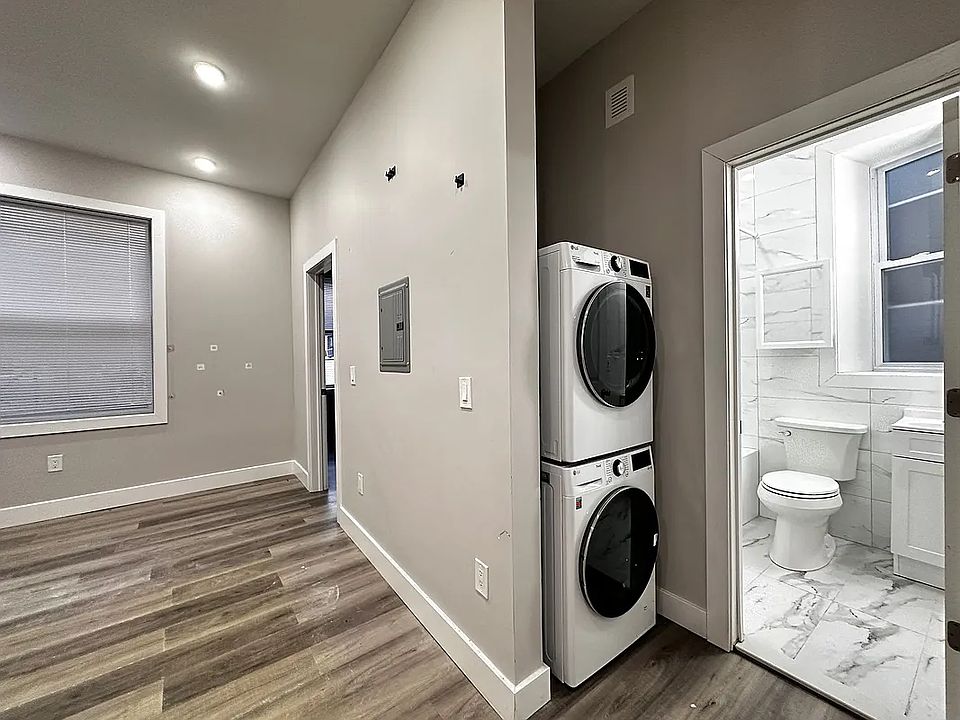 1st image of 518 Central Ave APT 2