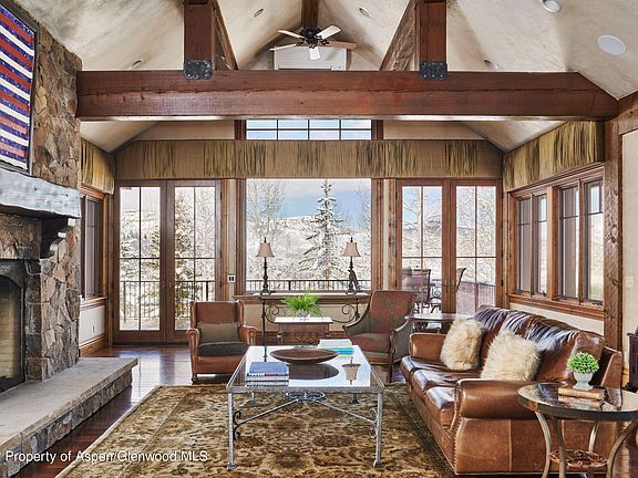 3rd image of 64 Spruce Ridge Ln