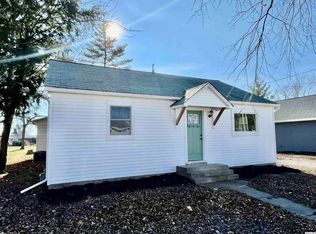 209 W Prairie St, Camp Point, IL 62320