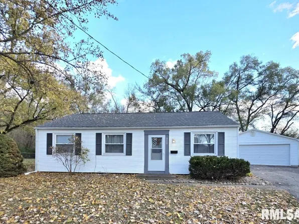 319 Saint Clair Dr, Marquette Heights, IL 61554