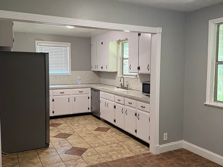 5044 Oakside Dr — Photo 39