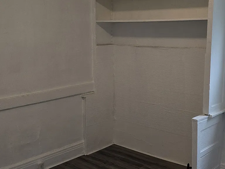 814 Buffalo St — Photo 3