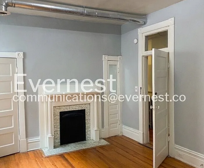 2207 W Grace St #C — Photo 3