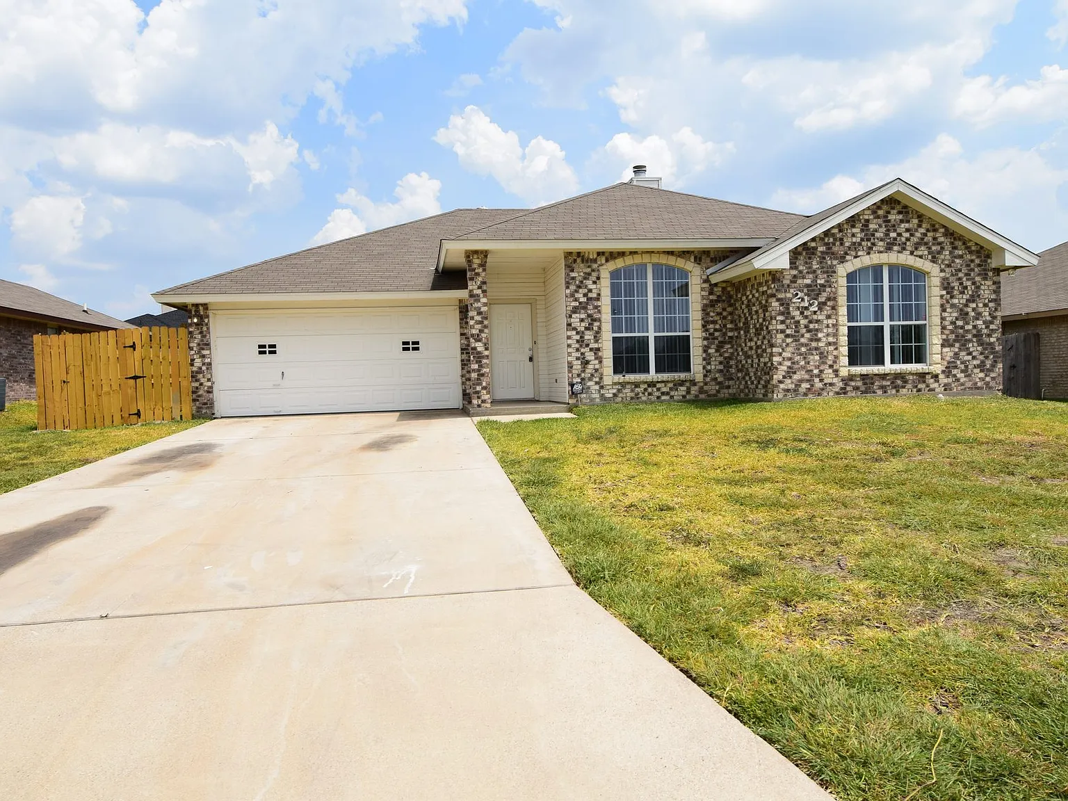212 Cedar Ridge Dr, Nolanville — Photo 1