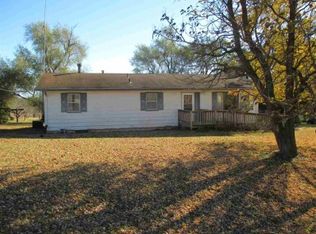 45024 S 10th Rd, Wymore, NE 68466