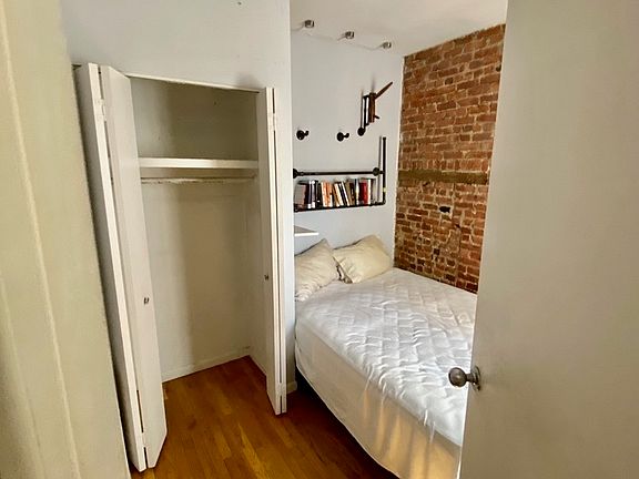 4th image of 506 Amsterdam Ave #6C