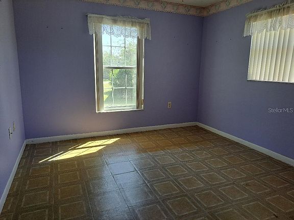 3rd image of 3809 Woodburn Loop W